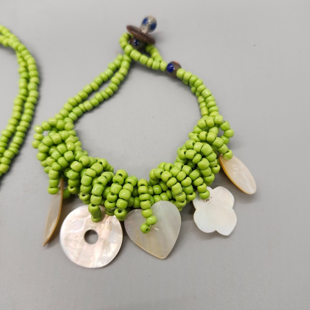 Beautiful Green Tone Seed Beads Artisan Pendant Necklace and Bracelet Set - Picture 3 of 4